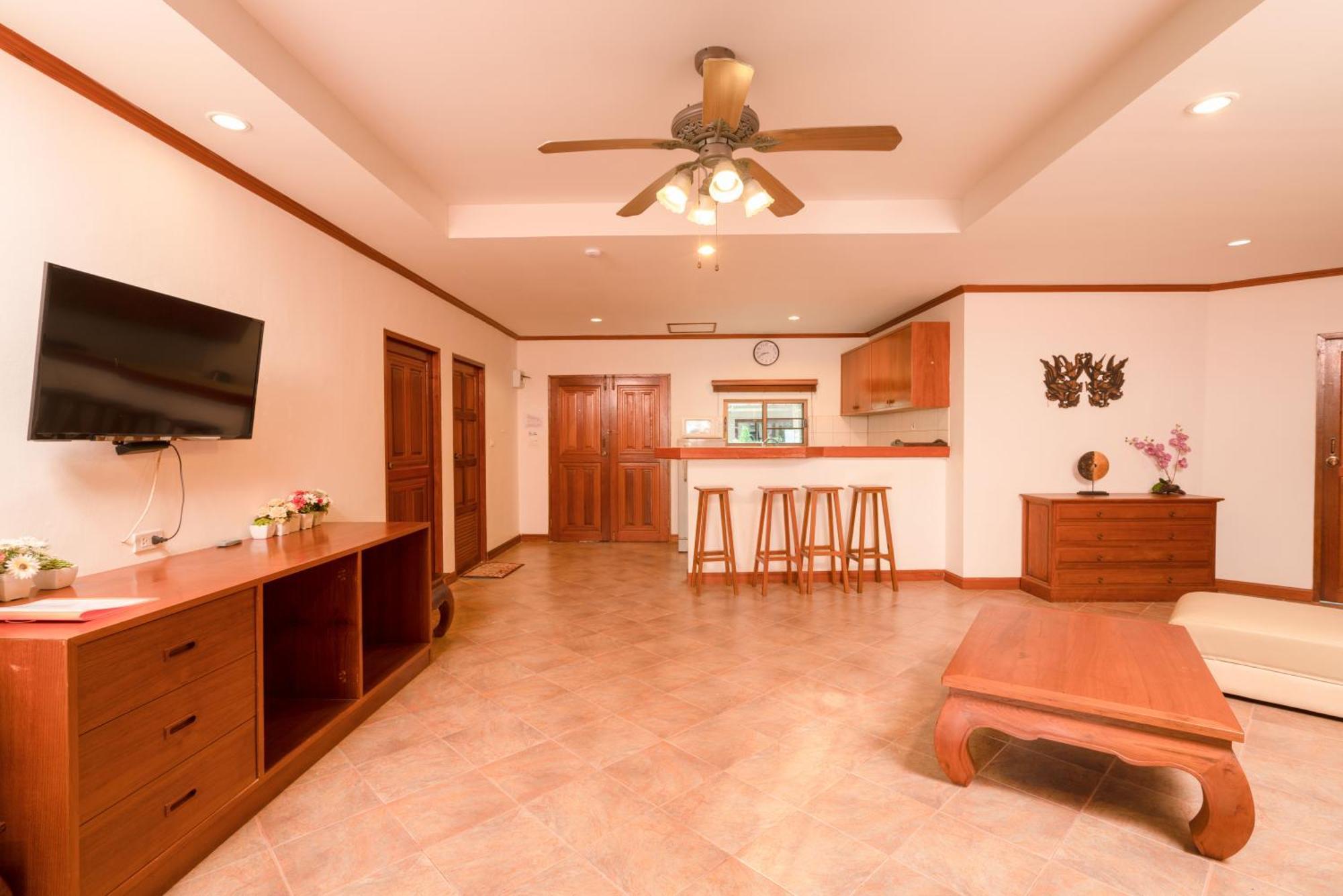 Sai Rougn Apartment Patong 외부 사진