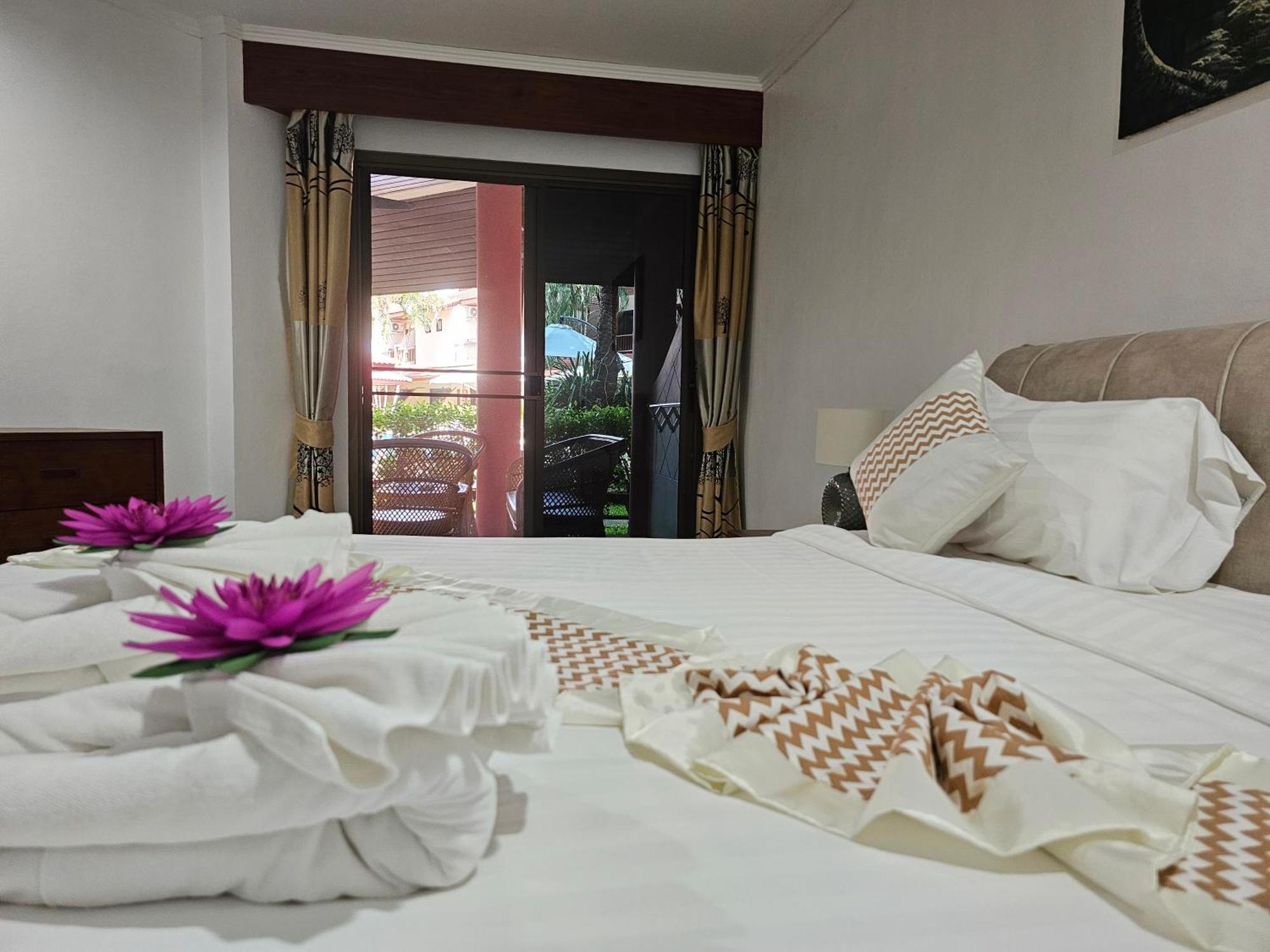 Sai Rougn Apartment Patong 외부 사진